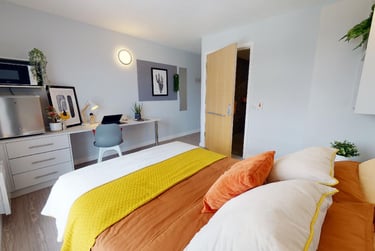 iQ Student Quarter Student Halls, Seaford Road, City Centre, Salford, M6 6FN - Image 1